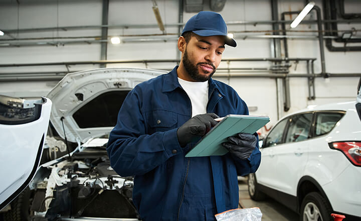 How to Choose the Best Auto Repair Software in 2026